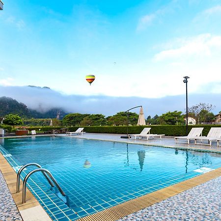 Lisha The Grand Riverside Hotel Vang Vieng Eksteriør billede