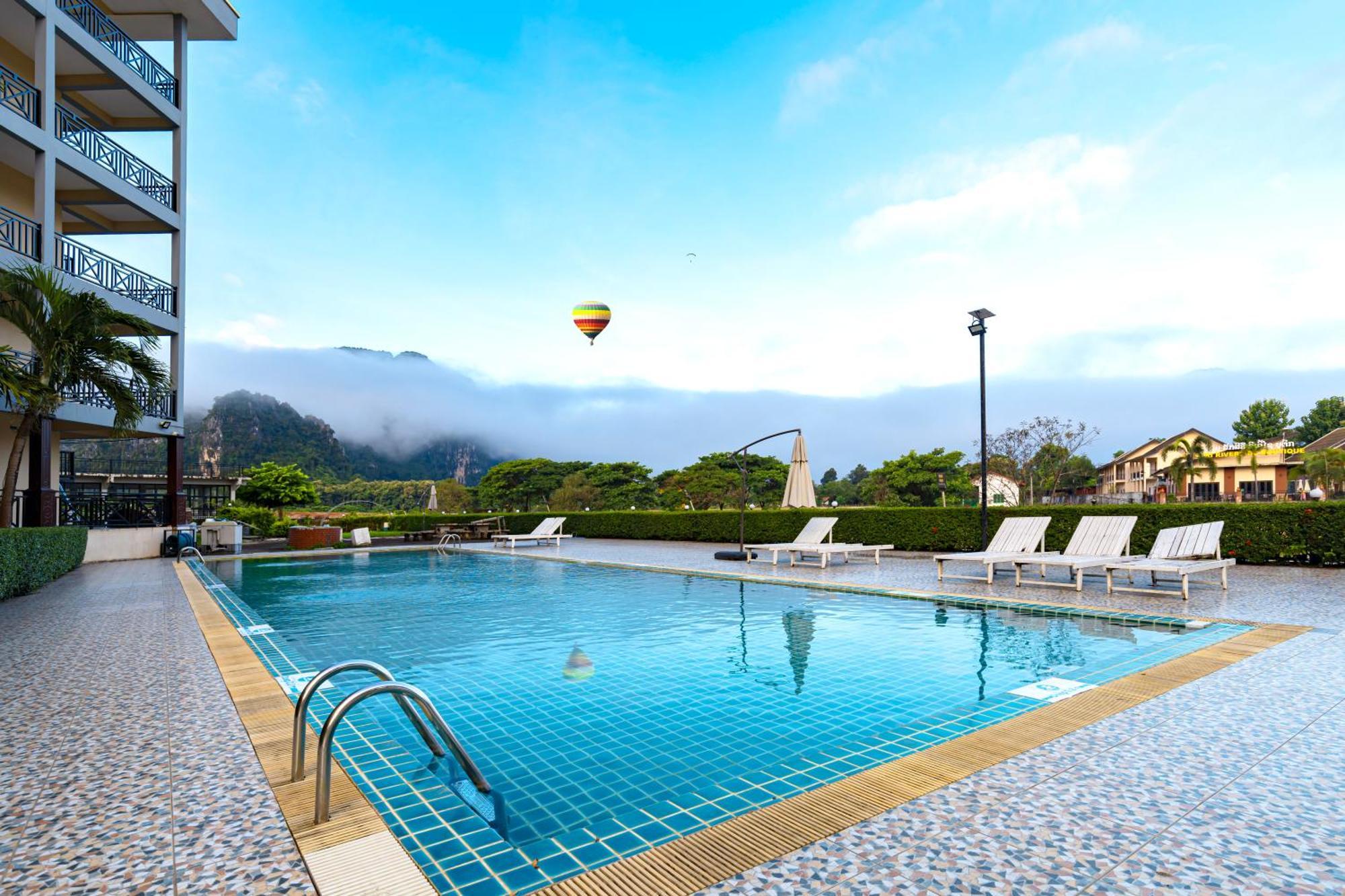 Lisha The Grand Riverside Hotel Vang Vieng Eksteriør billede